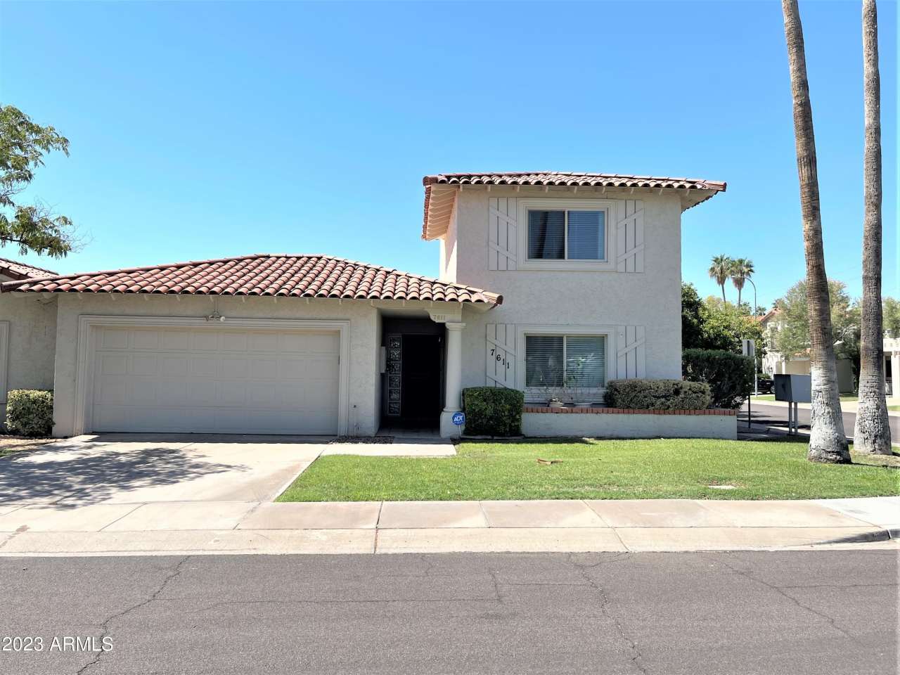 7611 E Medlock Drive