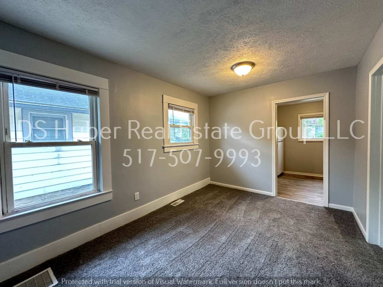 2 Bedroom 1 Bath Move-in Ready!!