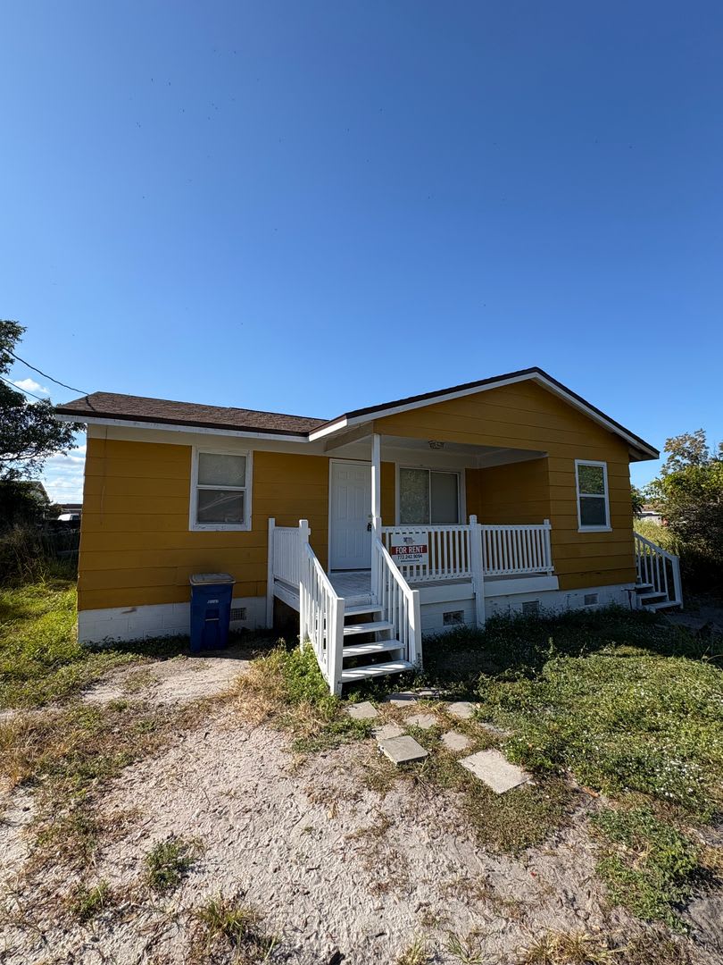 Recently renovated 3/1 House in Ft. Pierce