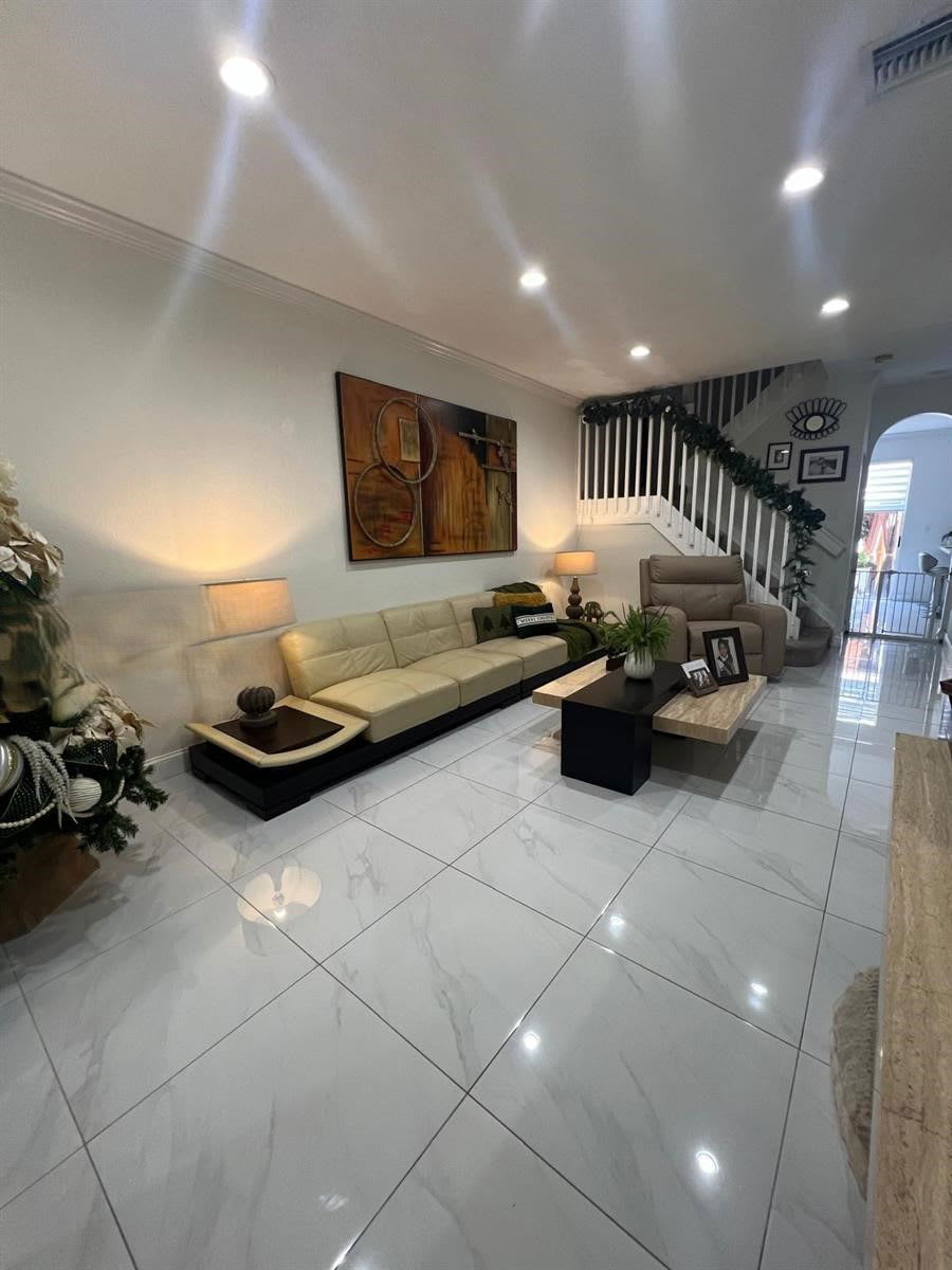 5621 Northwest 112th Court