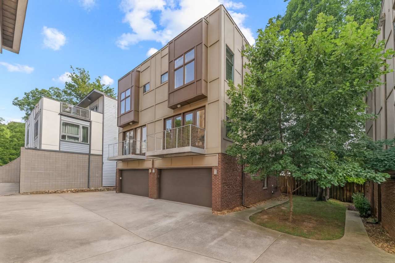 3 Bedroom Townhome W/ Uptown Views (Coming Soon)