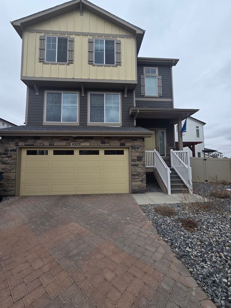 Highly Desirable Erie Highlands location