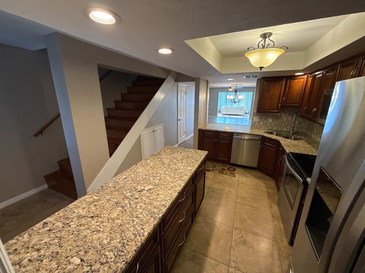 790 E Gilchrist Ct Apt 2B