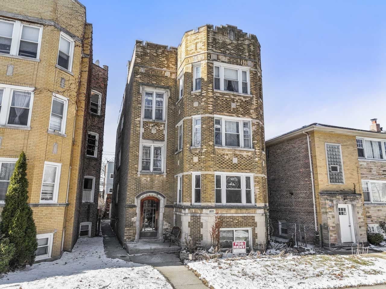 6444 N Washtenaw Avenue unit: 2