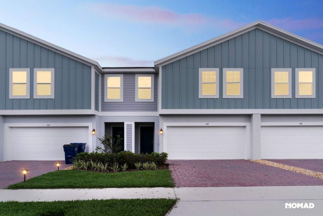 Spacious 4BR Townhome in Groveland