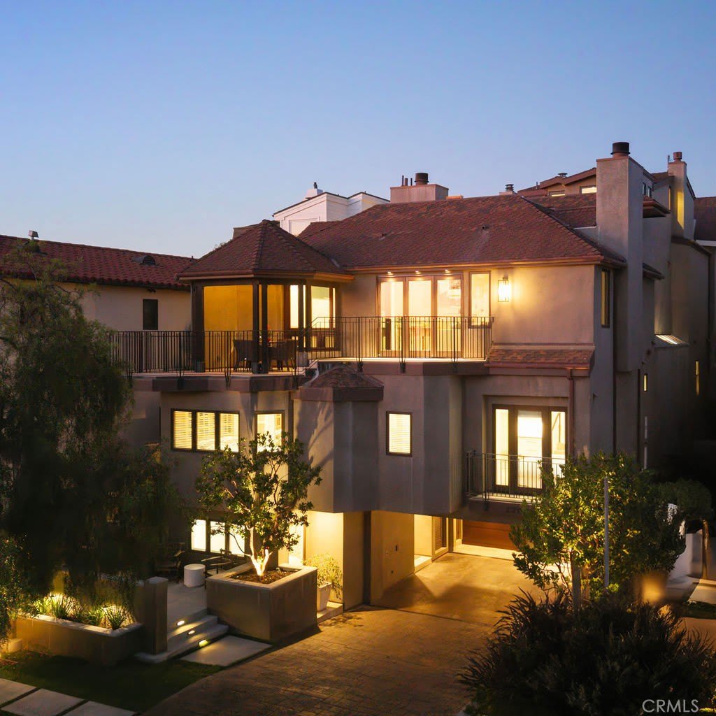 2204 Waterfront Drive