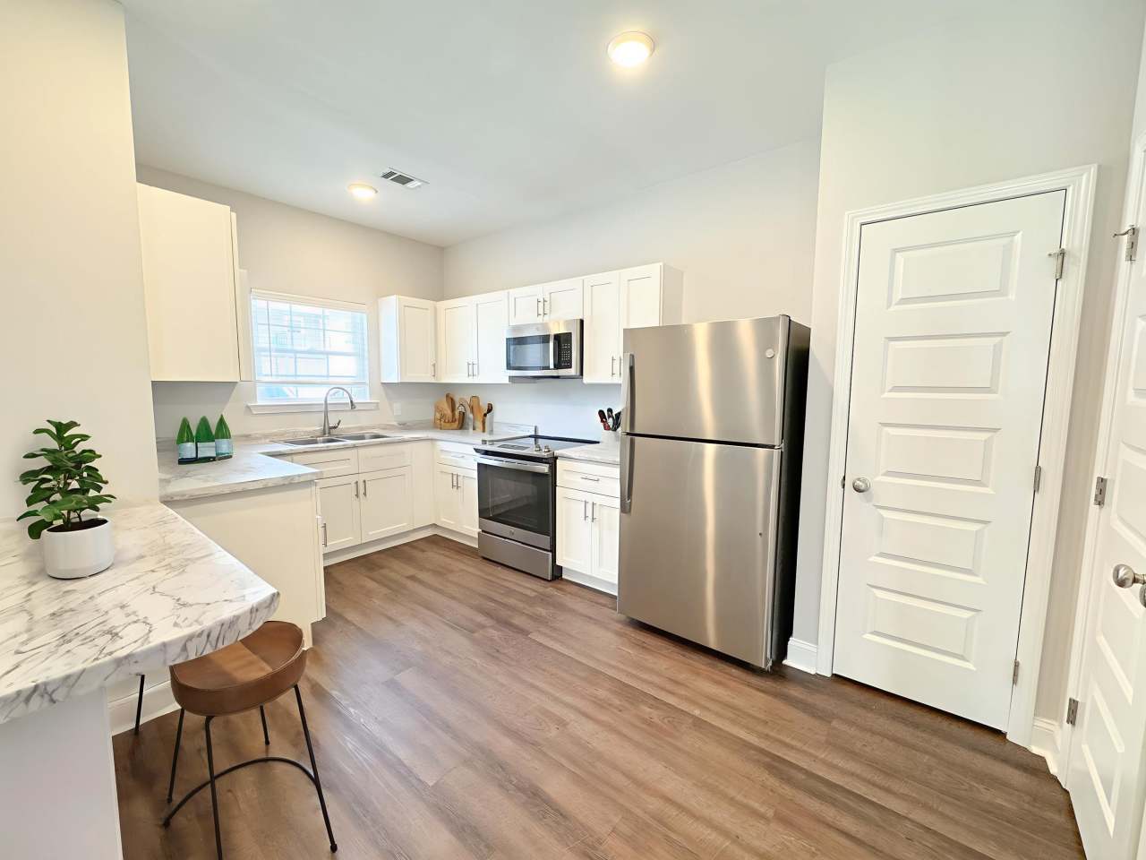 130 Briarwood Road - 100