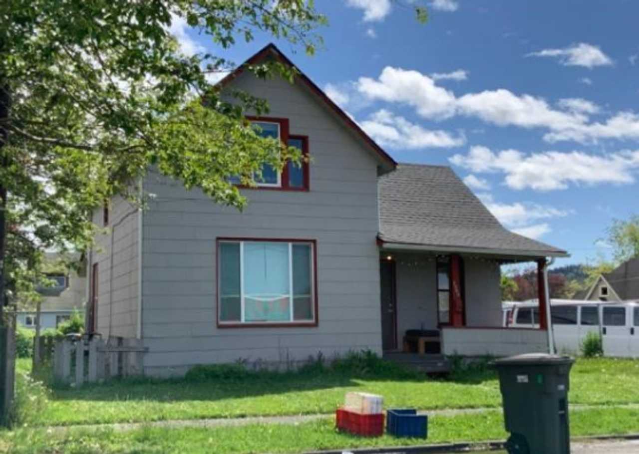 4 Bedroom Home for Rent in the Lettered Streets