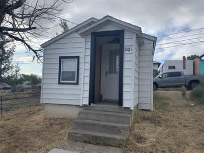 310 1/2 E Spruce Street - 1