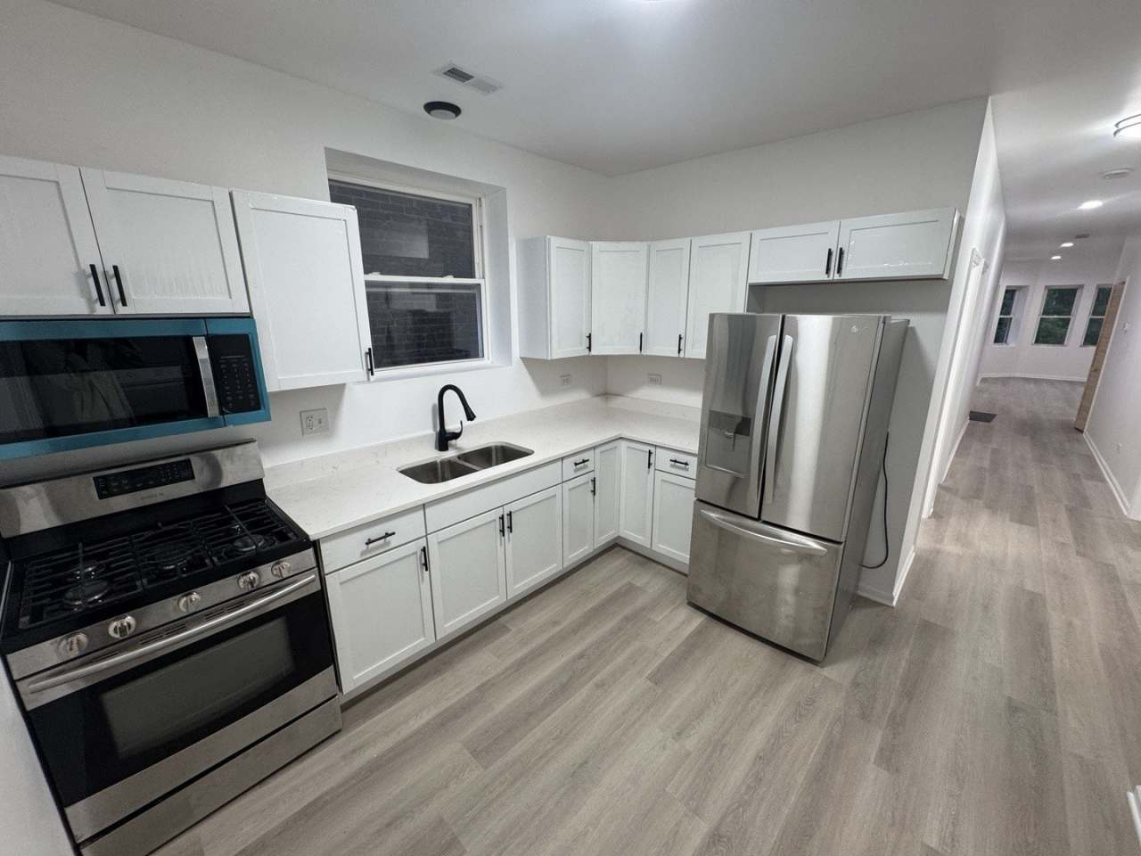 8044 S Maryland Avenue