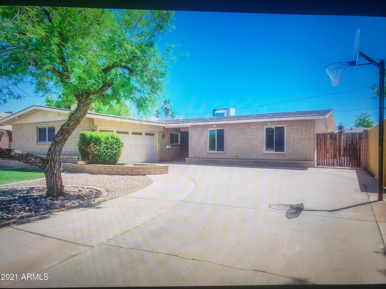 2109 S STANLEY Place