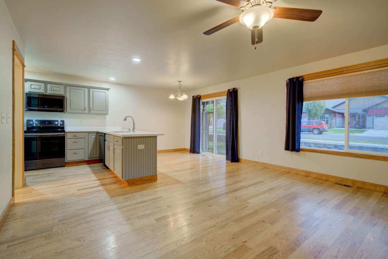 Laurel Glen Condo For Lease