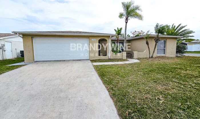 10110 Kingswood Lane