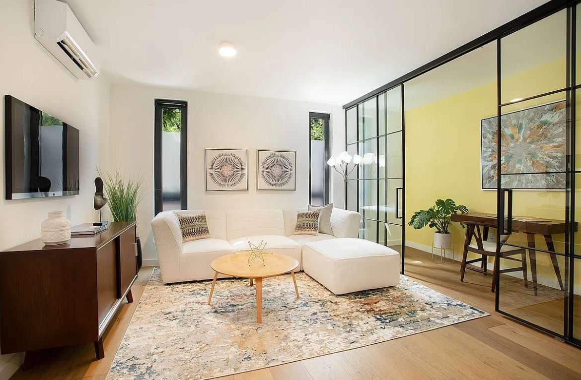 8 Saint Marks Pl Apt 1B