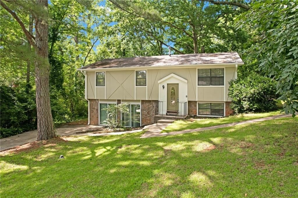 4690 Big Valley Court