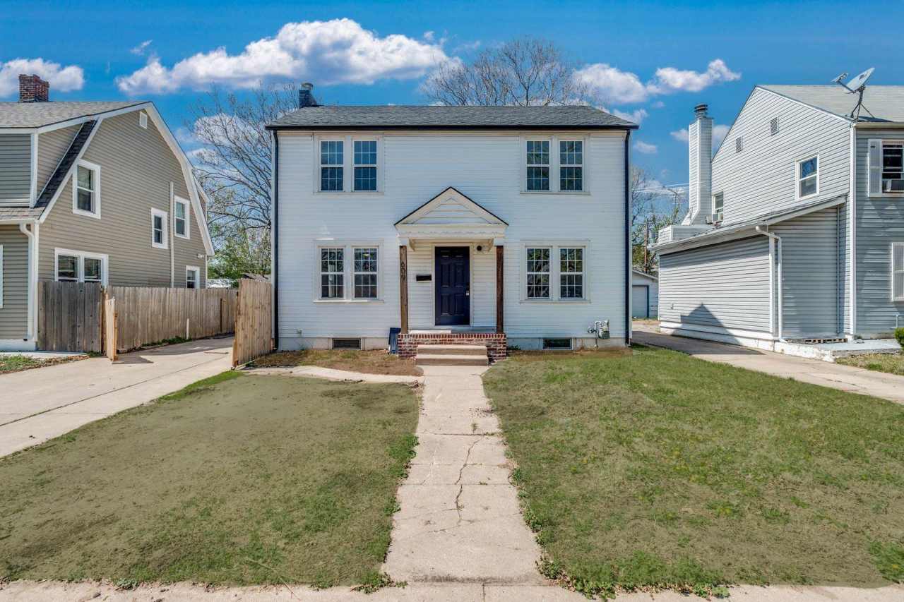 Enchanting 3 Bedroom 1 Bathroom Home Located near Wesley Hospital