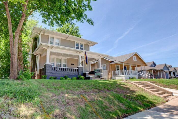 1136 North Main Street