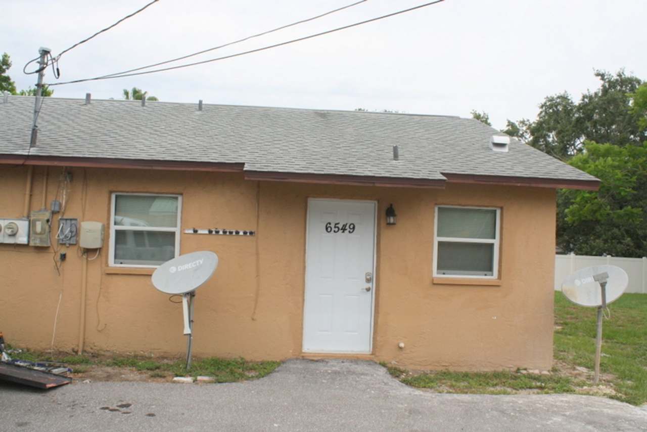 Beautiful Updated Condo