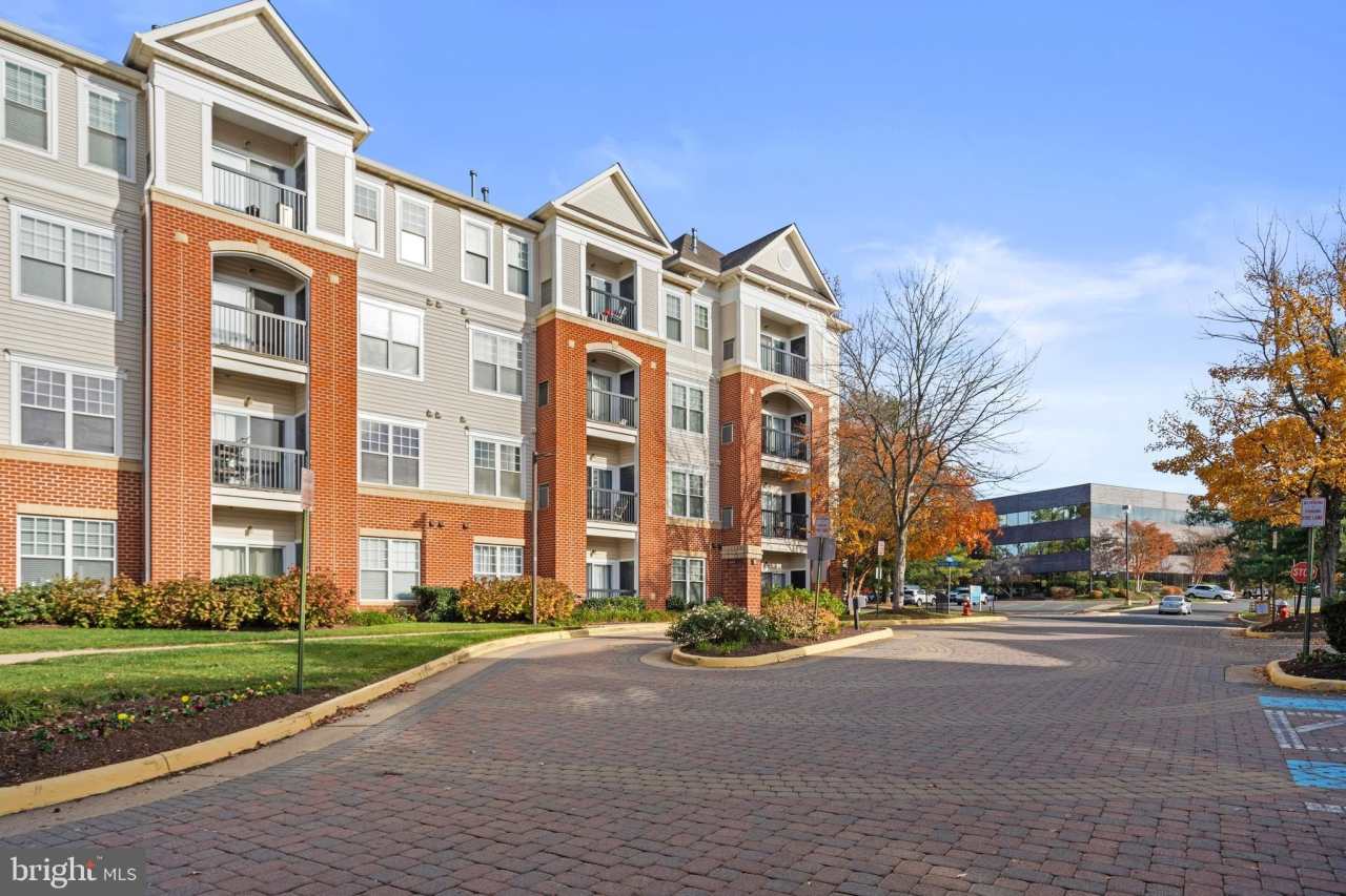 3851 ARISTOTLE Court unit: 1-402