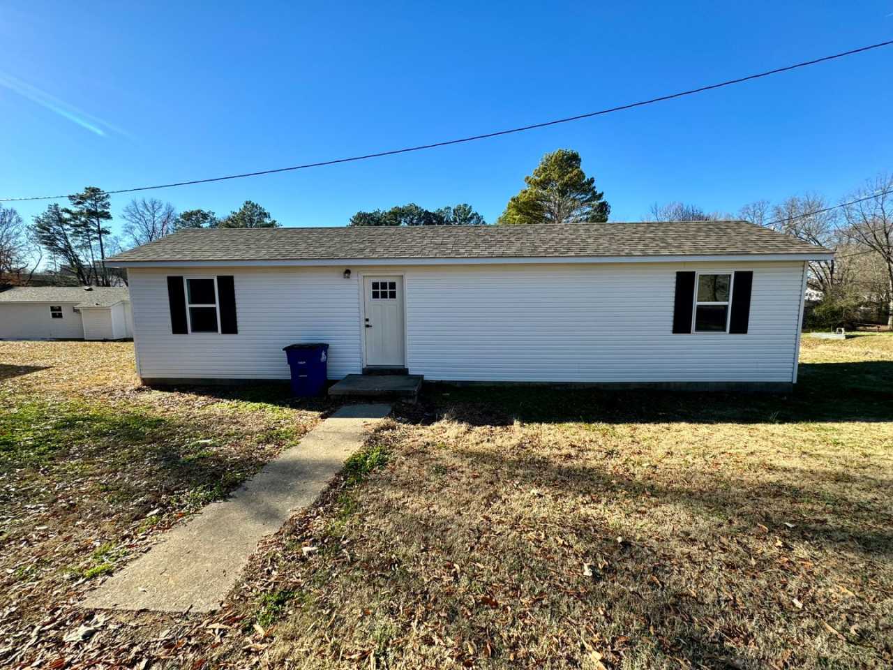 Beautifully Renovated Tiny Home!