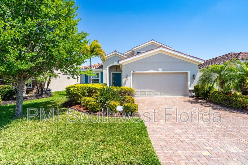 2844 Esmeralda Drive