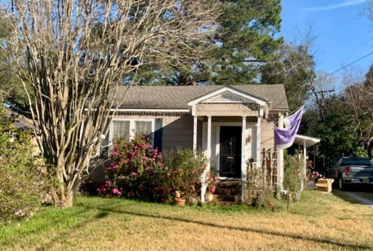 Mid-City Capital Heights Cottage!