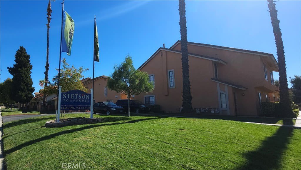 1112 Turquoise Street