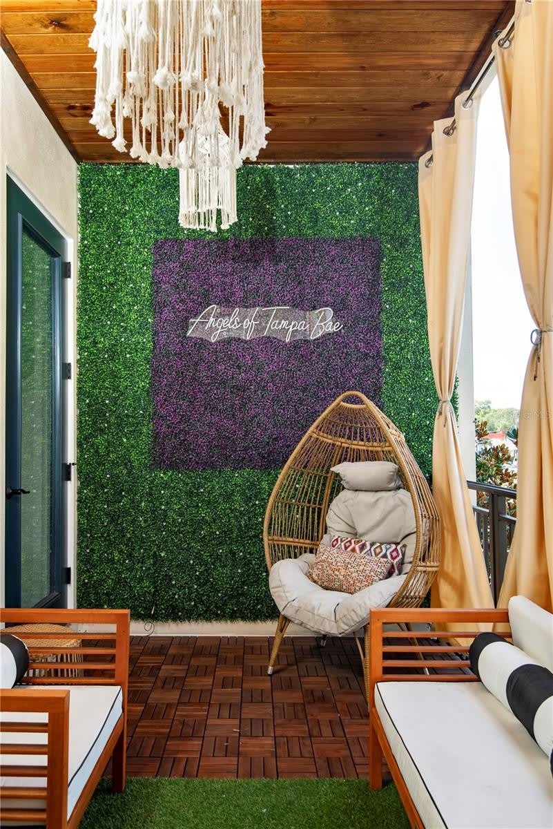 4919 N NEBRASKA AVENUE