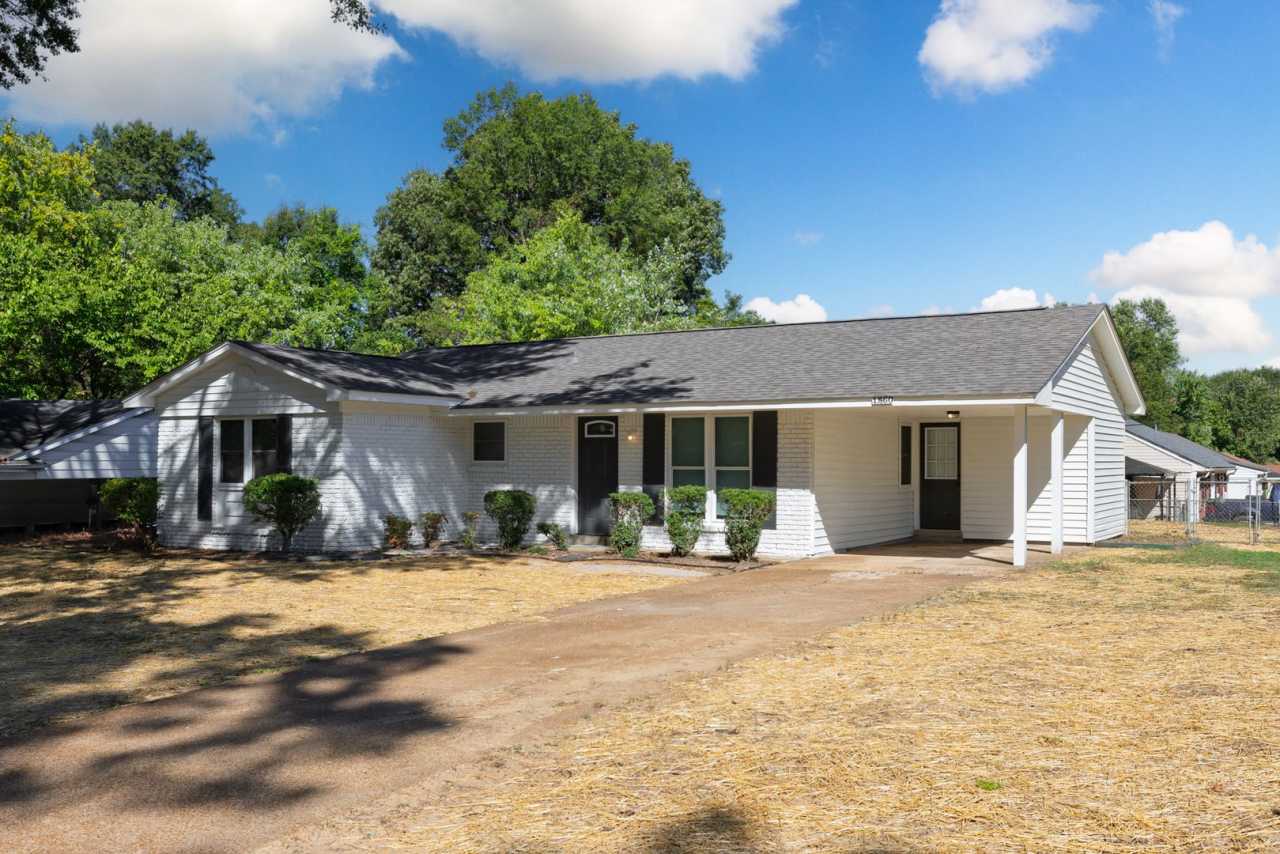 3 bedroom, 2 bath recently renovated in Southaven