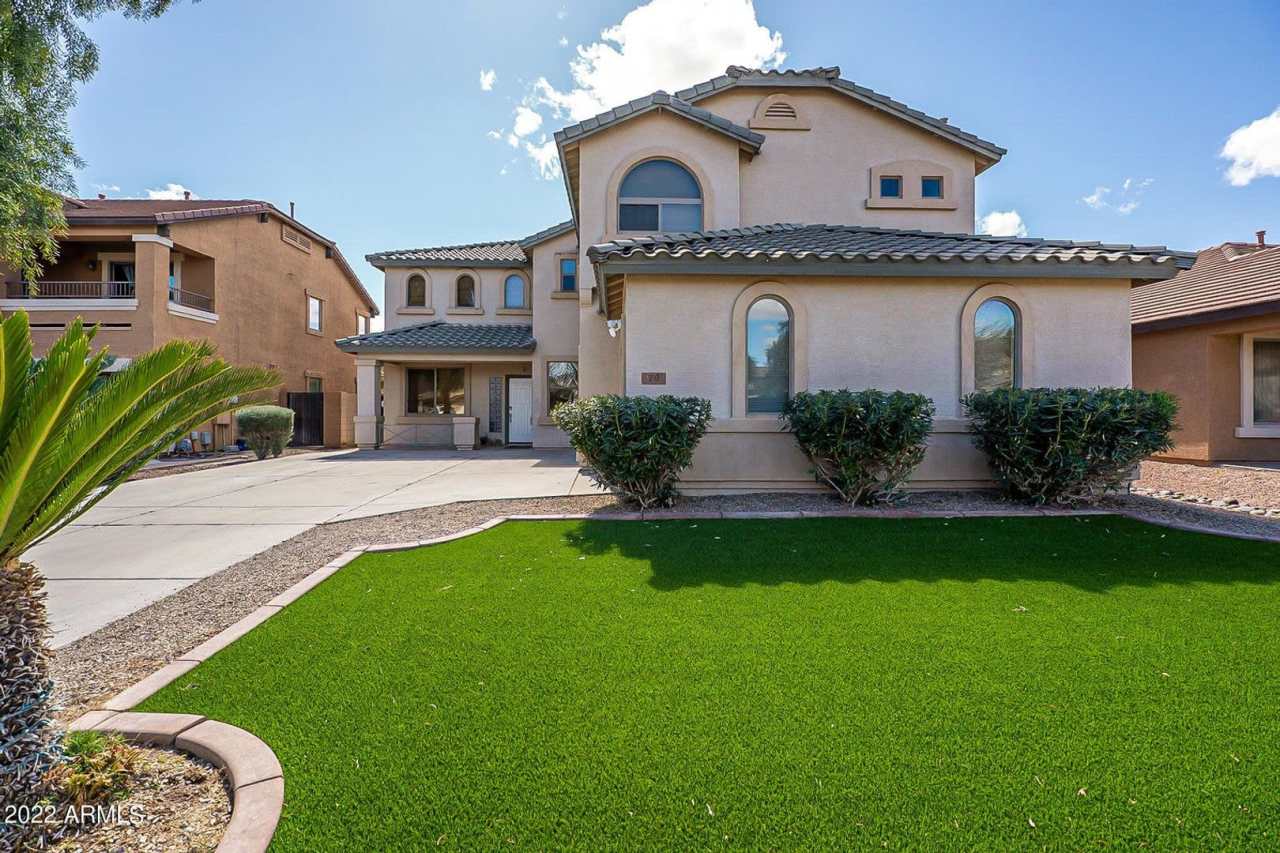 Fully Furnished SEASONAL Rental Available in San Tan Valley