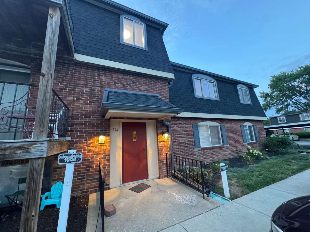 Move in special for townhome located at 314 Elmead Ct. #2008, Greenwood, IN (see below for details)