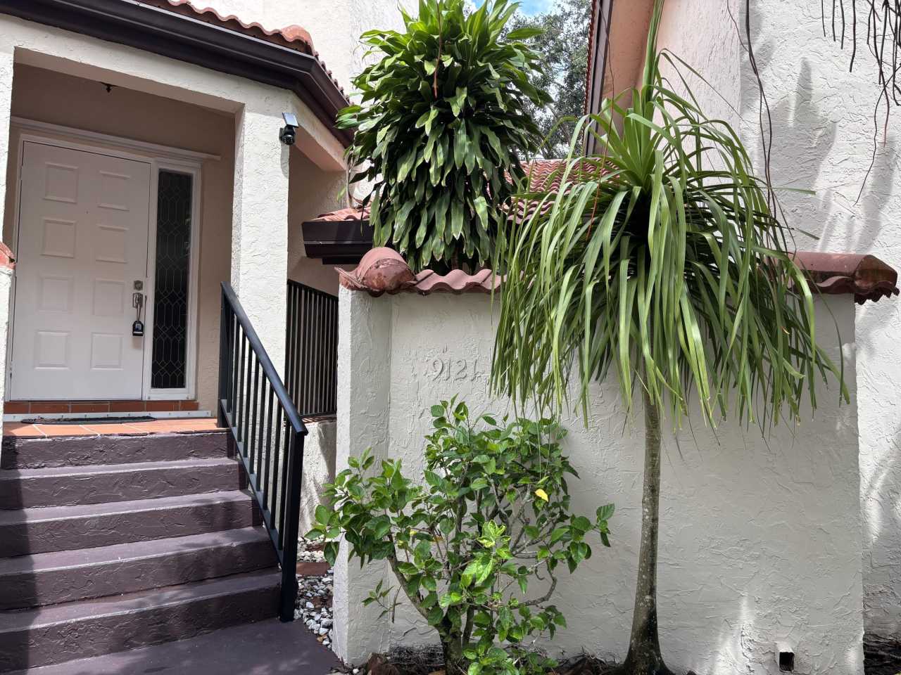 9121 W Sunrise Boulevard