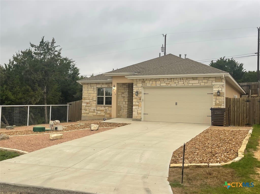 615 Hummingbird Hill