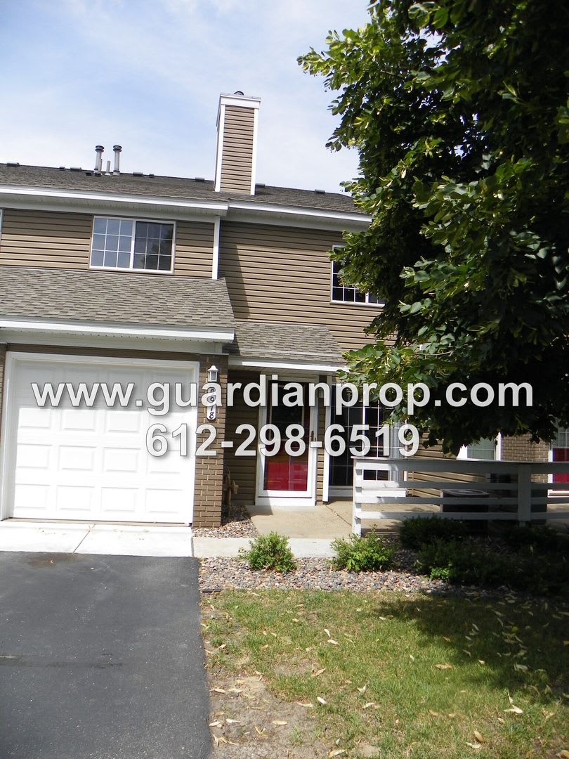 Townhouse Available June 1st, Open Floor Plan, Fireplace, Patio, Attached Garage
