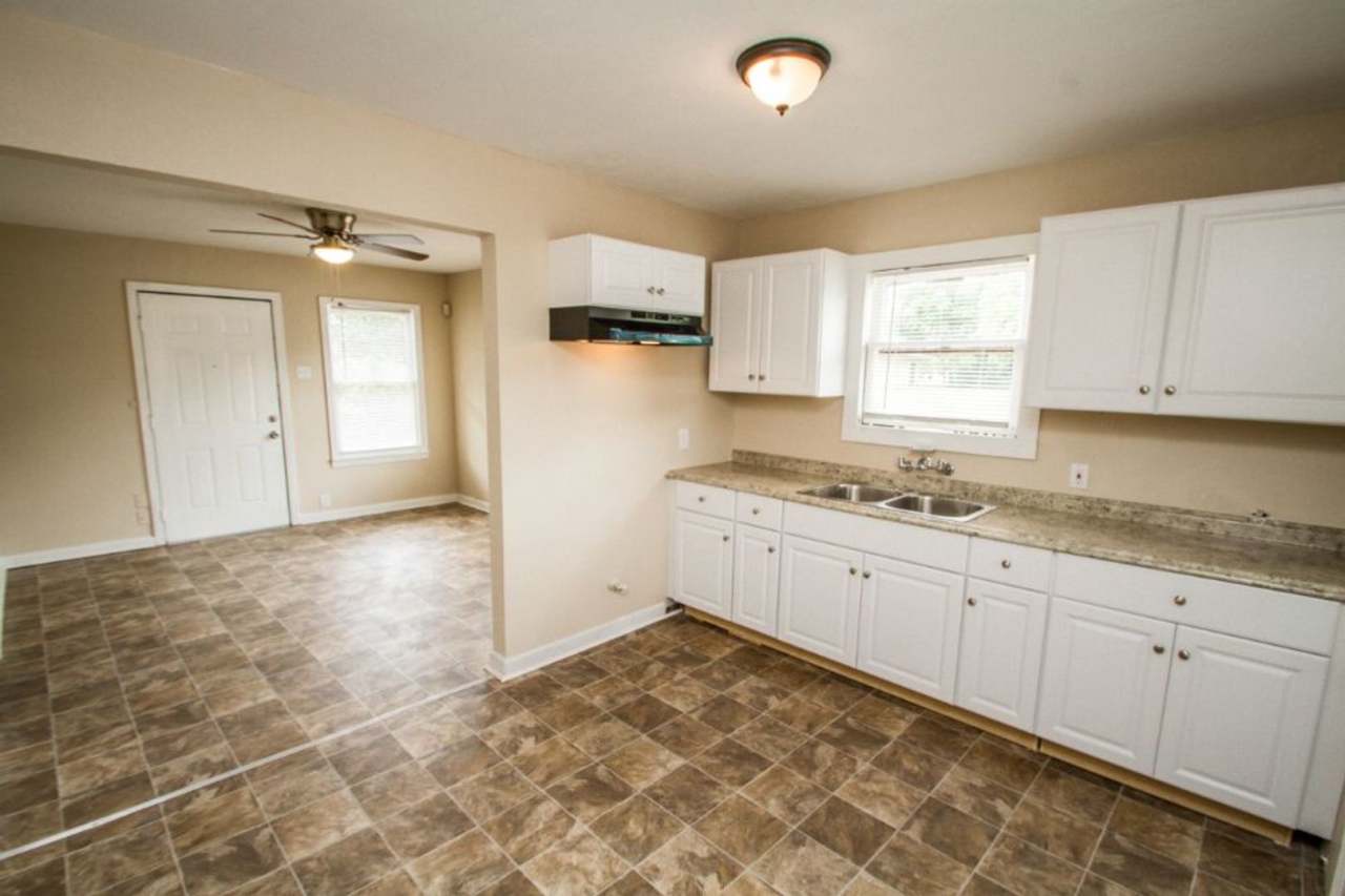 Nice 3BR/1BA House Near Downtown