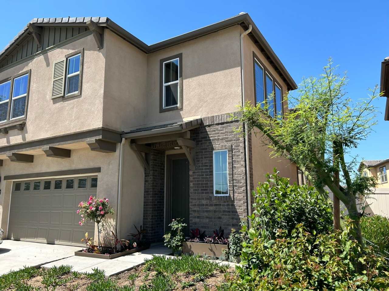 809 KIDDER AVE COVINA 91724 (5 BED / 3 BATH)