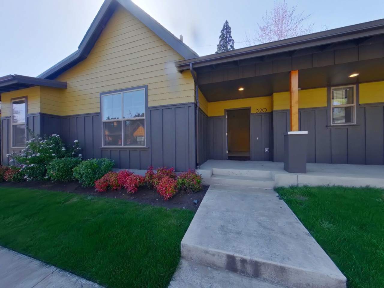 Newer Duplex Near Autzen Stadium - 3Bed/2Bath Home!