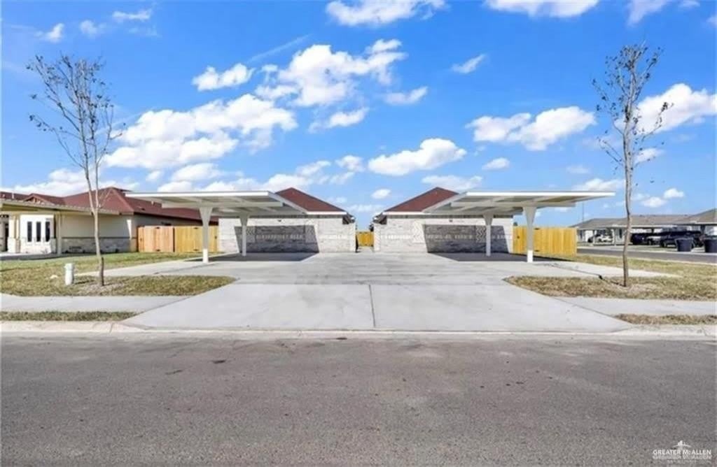 904 W La Pointe Avenue