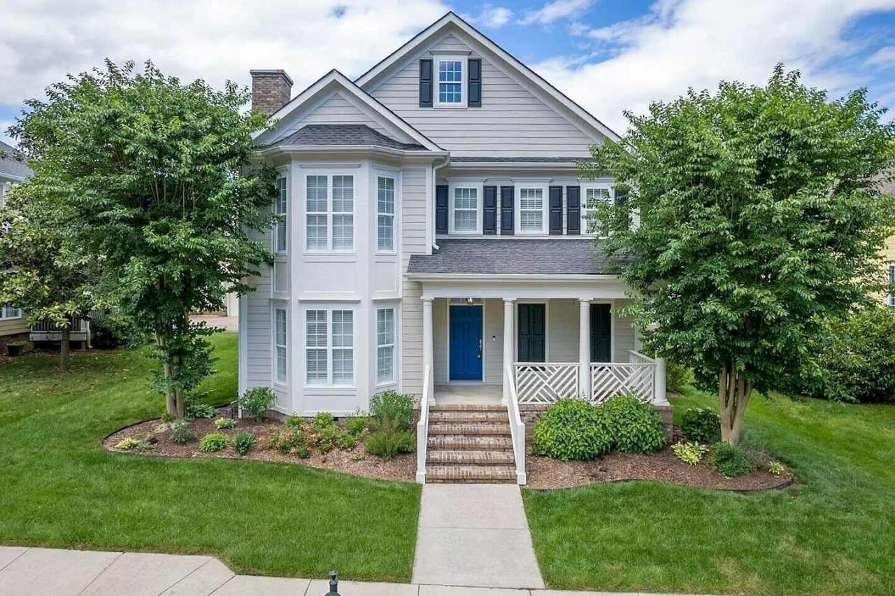 5803 Courtyard Circle