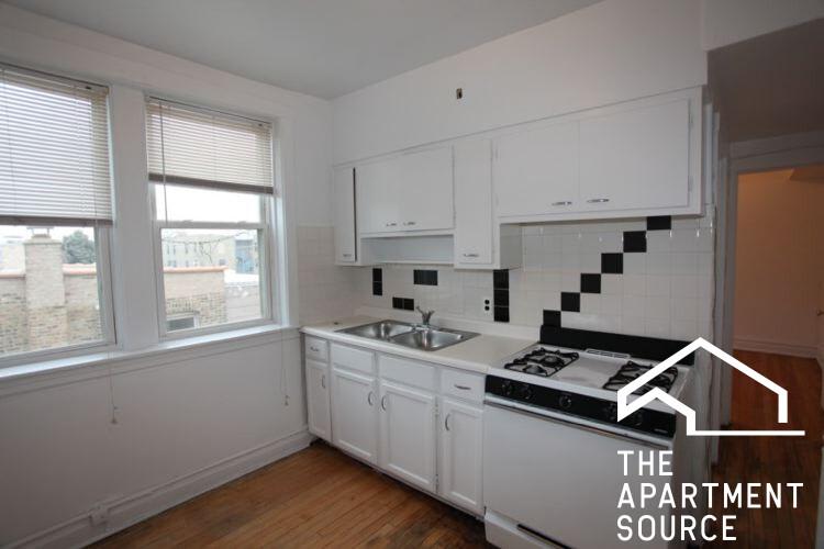 2853 West Berteau Ave.
