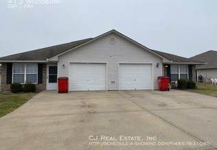 417 Northwest Woodbury Drive