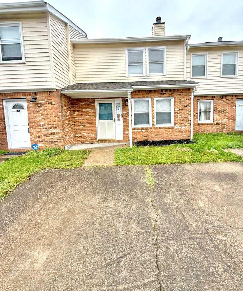 Modern Comfort Meets Convenience – Renovated 3BR Townhouse with Yard