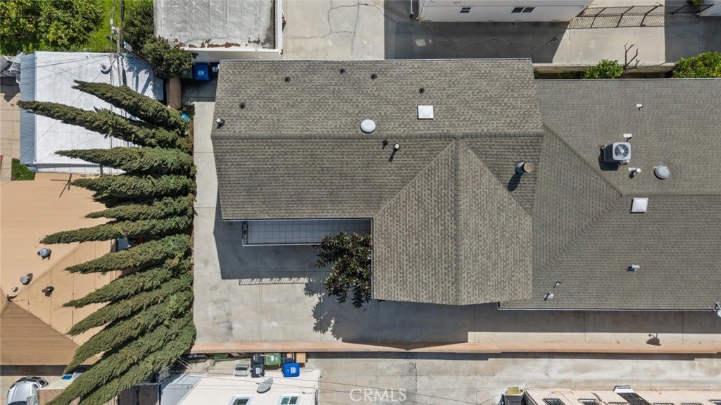 1628 N Alexandria Avenue