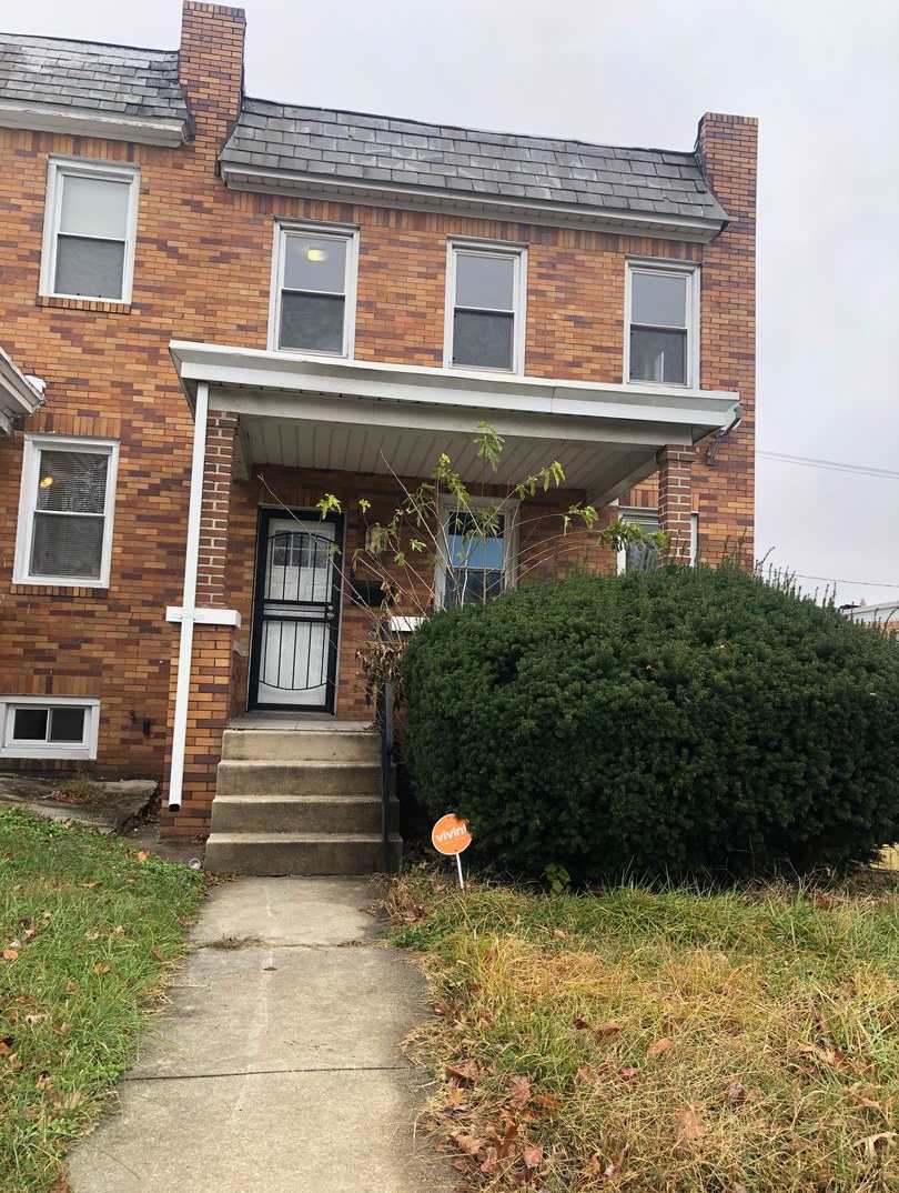 3 Bedroom 2 Bathroom recently renovated townhouse in Baltimore