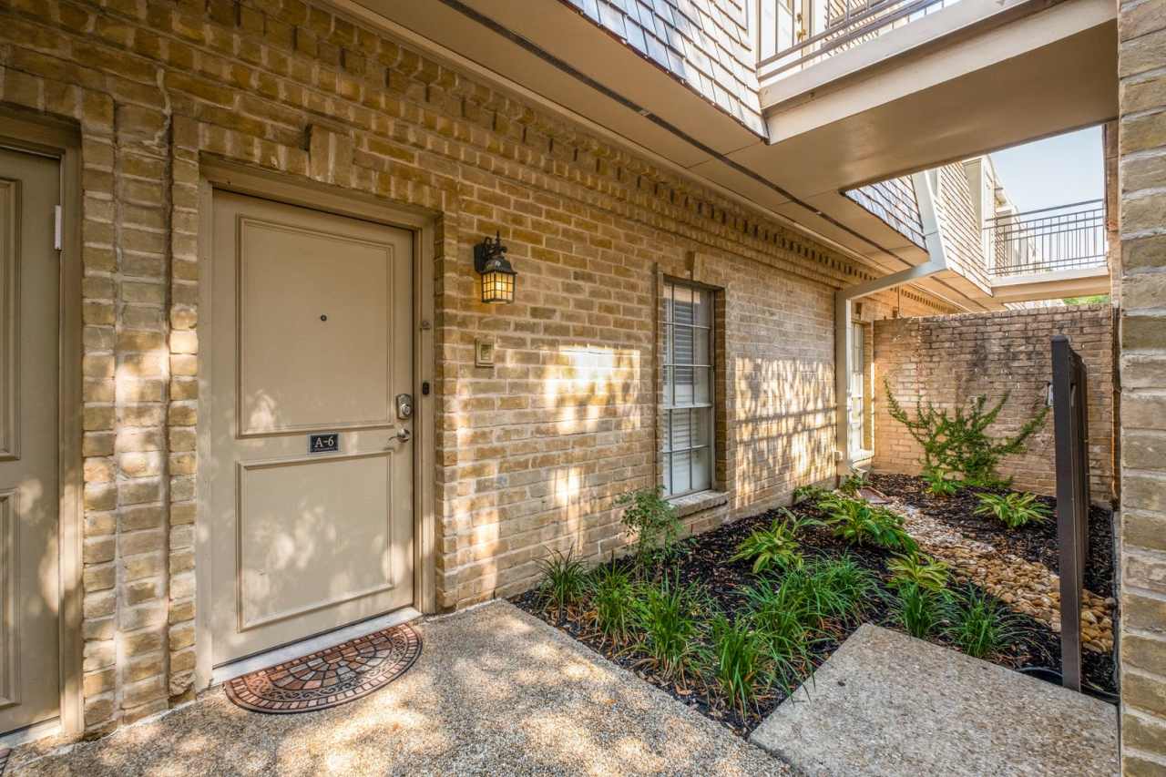3-BEDROOM TOWNHOME IN DIJON NORTH, ALAMO HEIGHTS