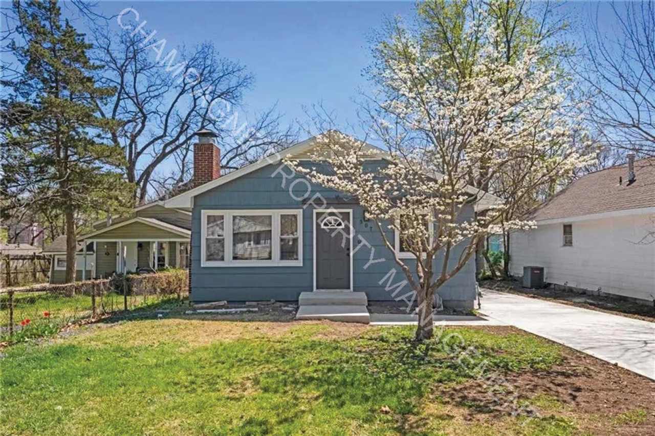 Modern Home in Waldo