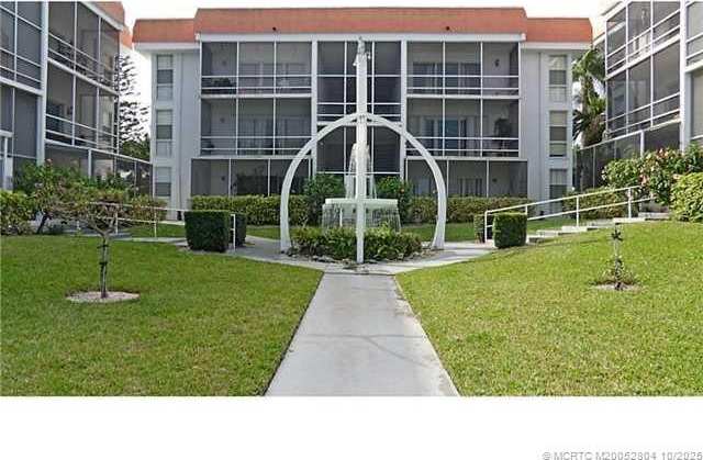 630 SE Ocean Boulevard unit: B1