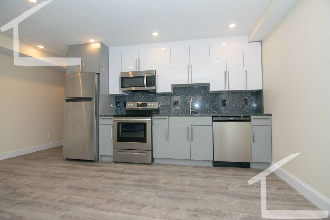 2 Bed 2 Bath in Packard's Corner Available Now