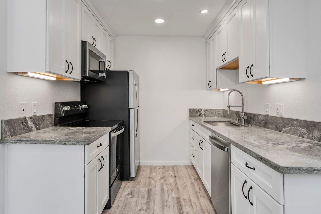 Incline Village: Condo - 2 Bedrooms, 1 Bathroom, Remodeled