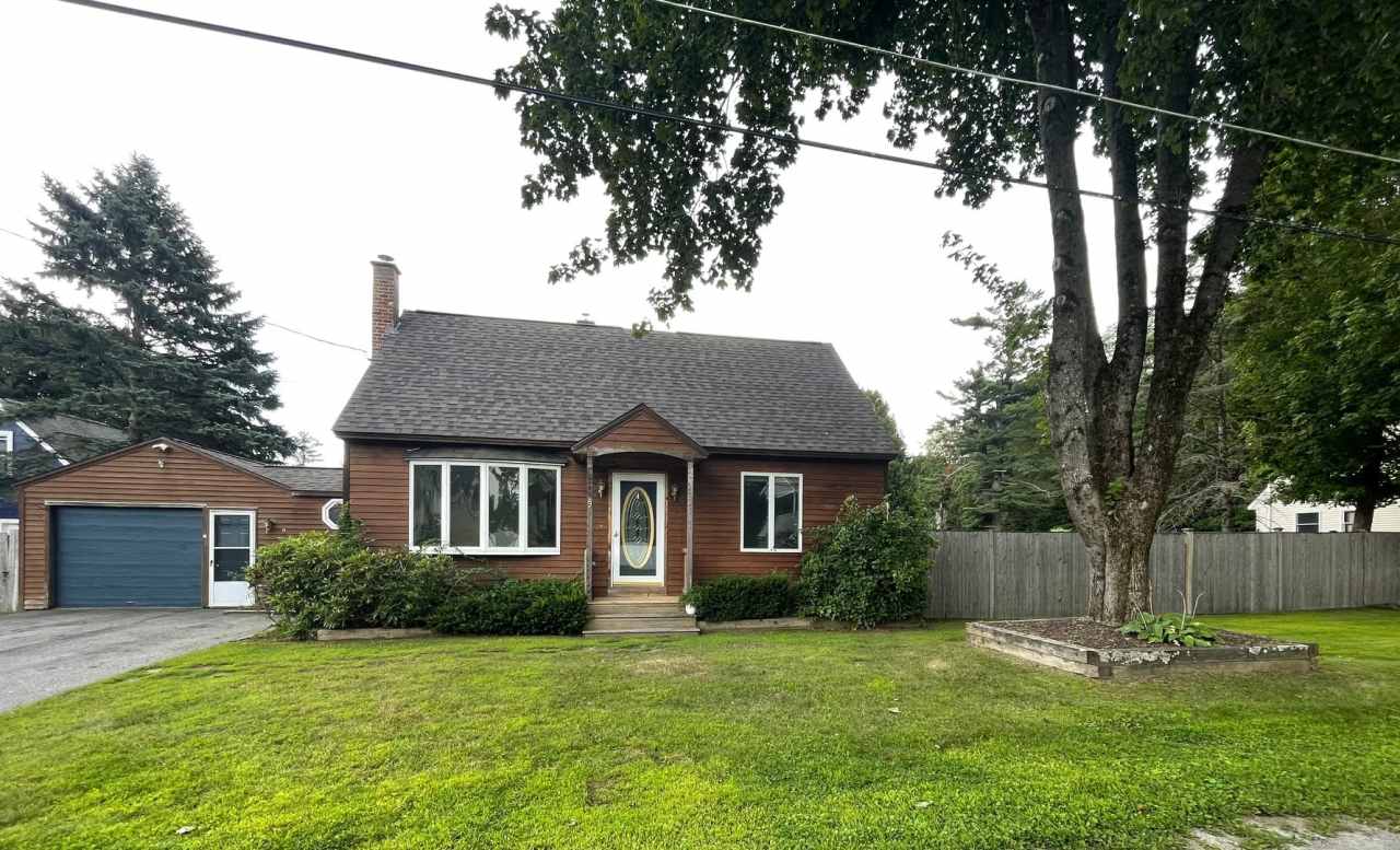 3/4-Bedroom Home with Pool  Pet-Friendly Yard – 9 Swan Street, Pittsfield, MA